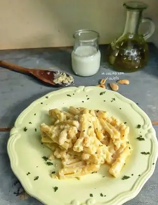 Ricetta Casarecce in crema di frutta secca di visciola.versilia