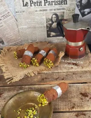 Ricetta Sigari al cioccolato di visciola.versilia