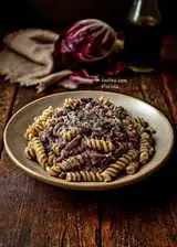 Ricetta Fusilli bucati alla crema di radicchio