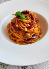 Ricetta Spaghettoni alla mediterranea