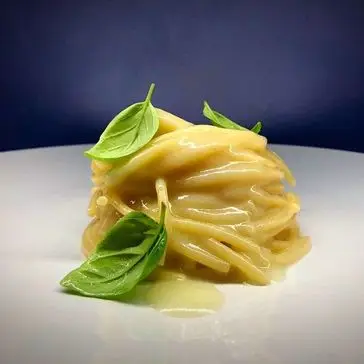 Ricetta Spaghetti al limone con olio al basilico.