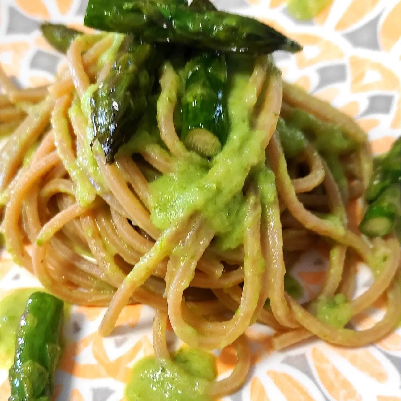 Spaghetto quadrato al pesto di asparagi