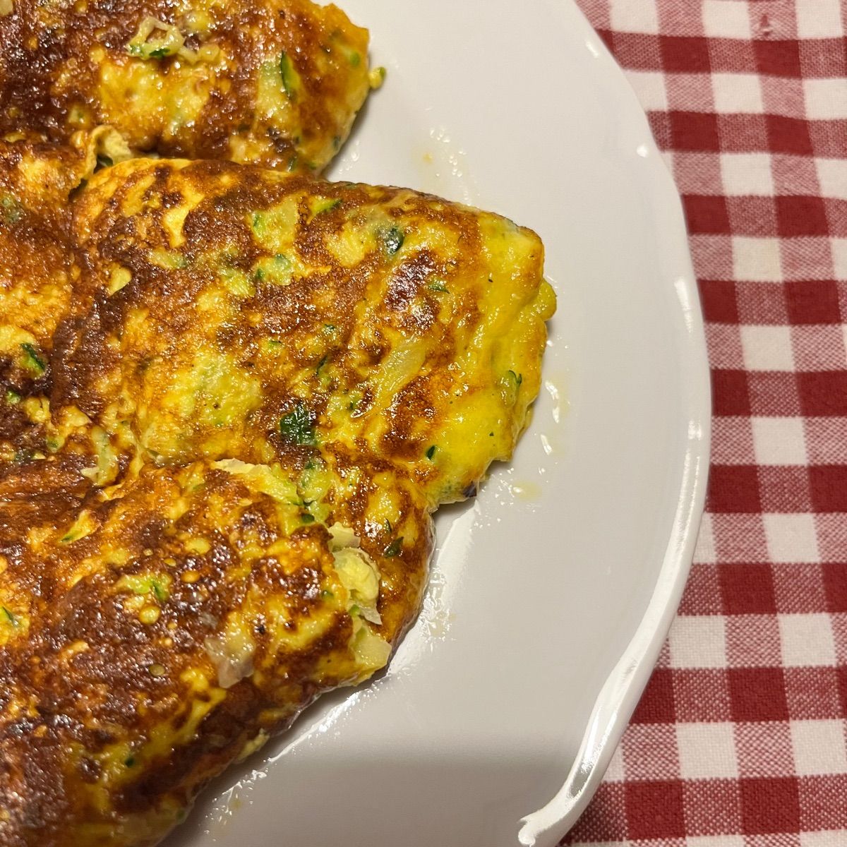 Frittatona zucchine,patate, cipolle e formaggio gratuggiato