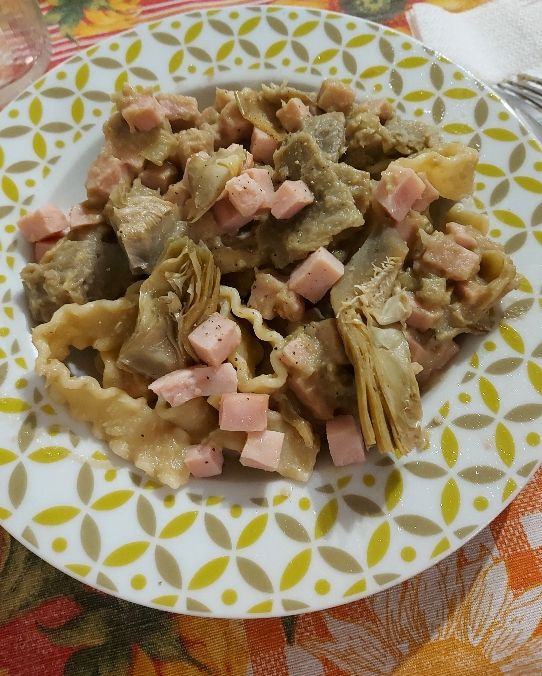 Reginette prosciutto e carciofi