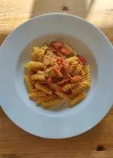 Ricetta Fusilli con pomodorini confit e mollica