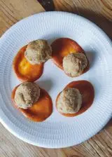 Ricetta Polpette di Riso e tonno su salsa di pomodoro arrosto