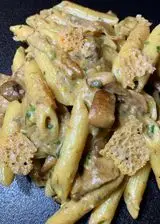 Ricetta Penne con taleggio, funghi porcini, pistacchio e cialdine di parmigiano