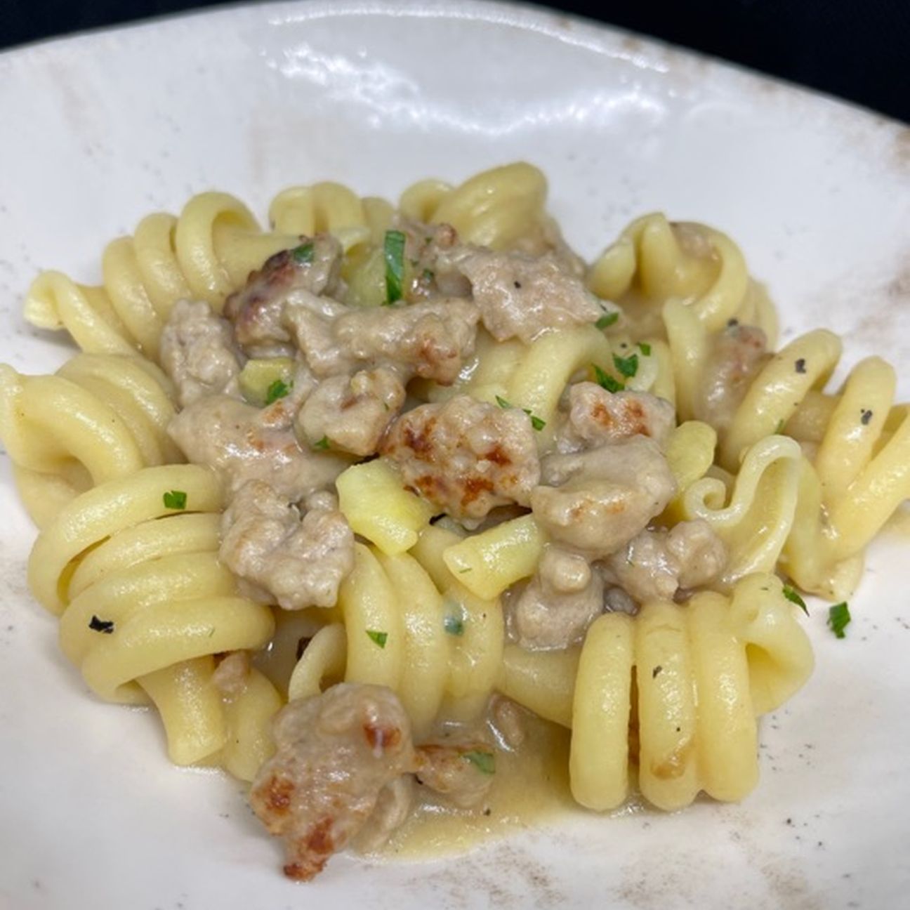 Vesuviotti con crema di patate e salsiccia