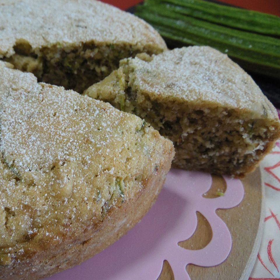 Torta dolce zucchine e noci