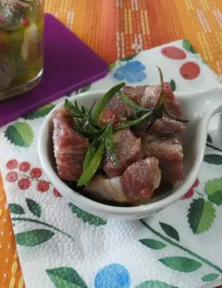 Ricetta Gambuccio di prosciutto sott olio al pepe rosa e rosmarino di ricettegustose.it