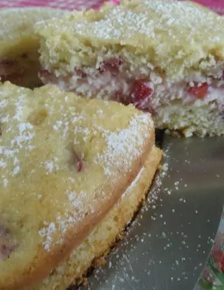 Ricetta Torta alle fragole e yogurt di ricettegustose.it