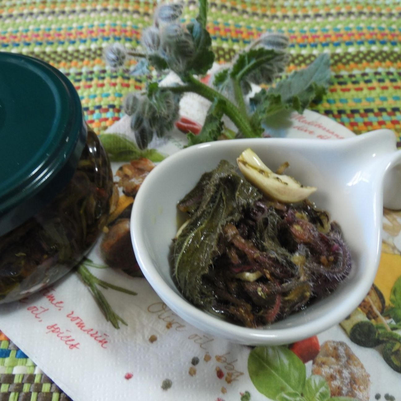 Fiori di borragine sott'olio