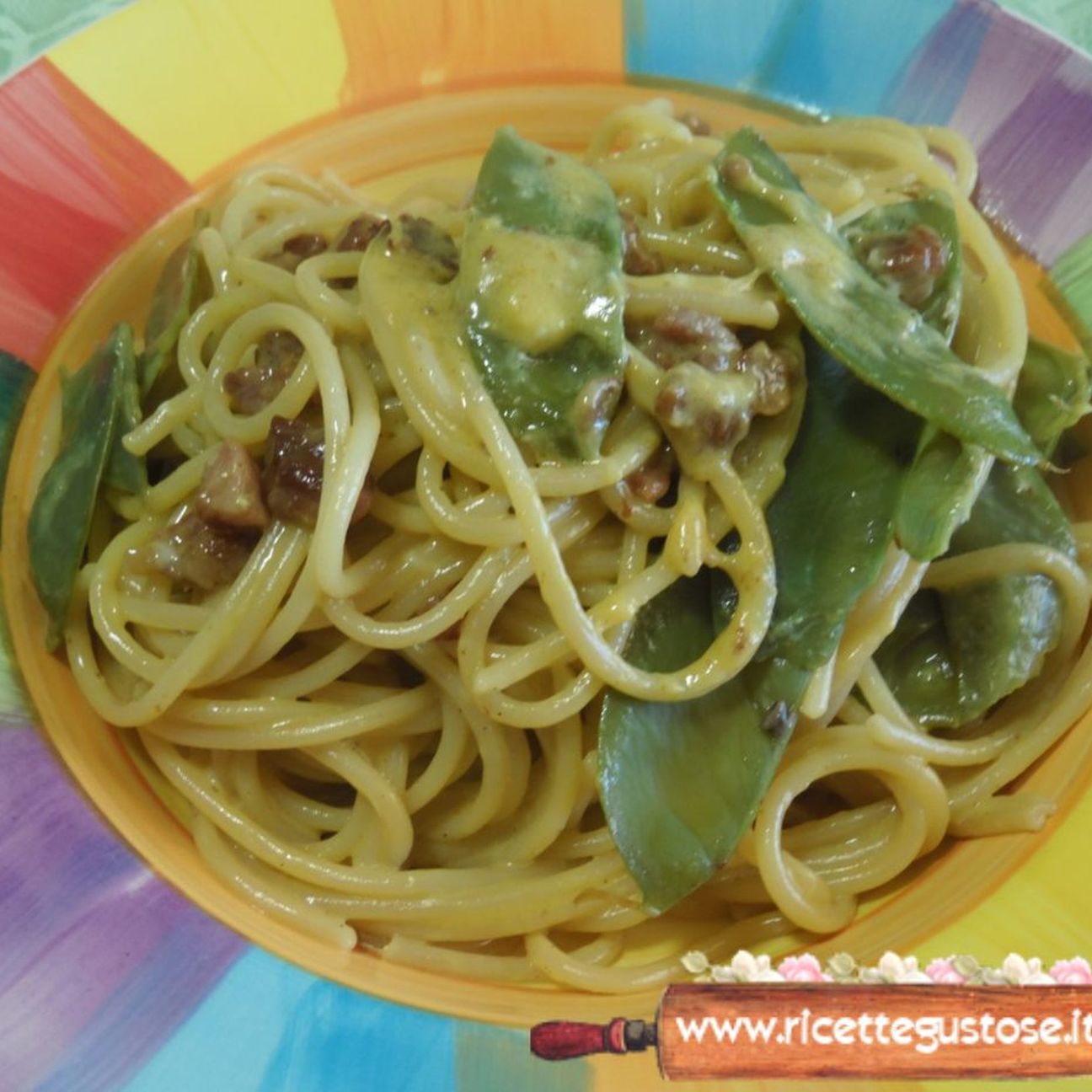 Pasta alla carbonara con piselli blu