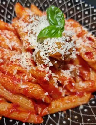 Ricetta Penne con pesto di melanzane e pomodoro di eleonora.costa7