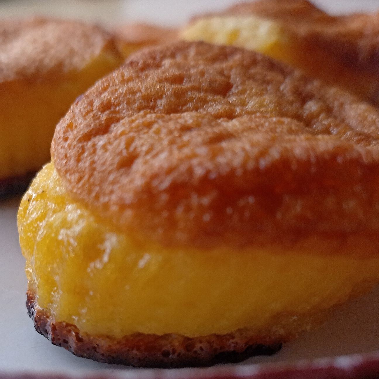 Burnt flourless cheesecake
