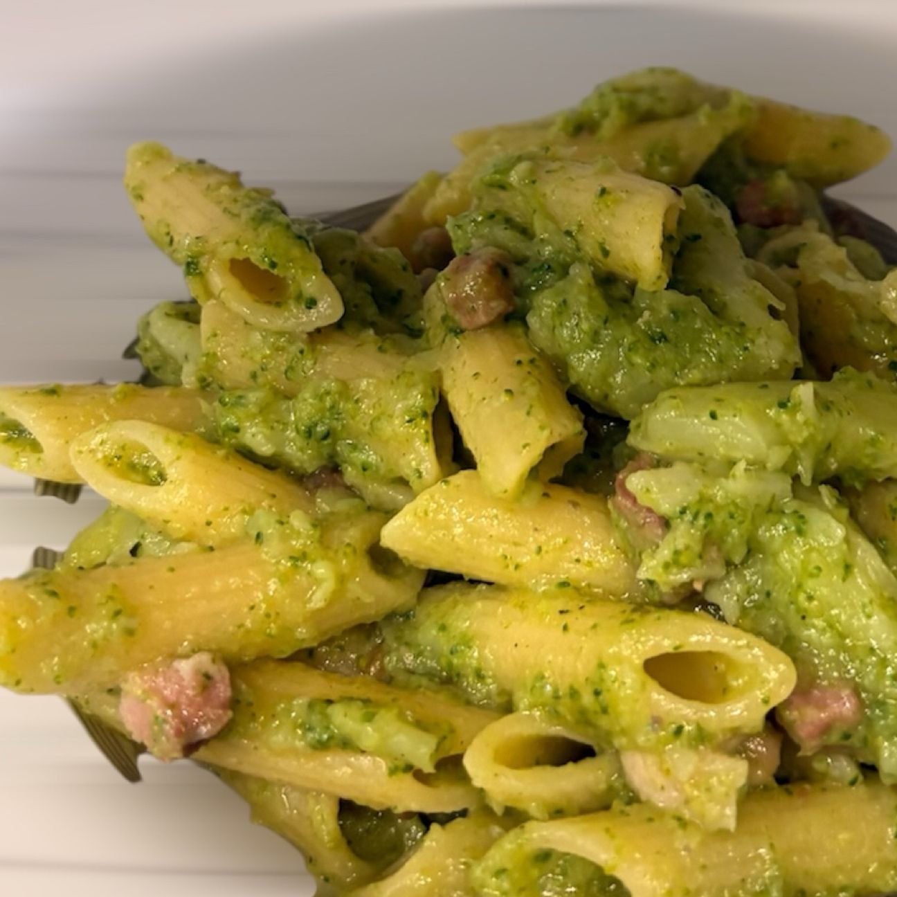 Pasta broccoli, funghi e pancetta