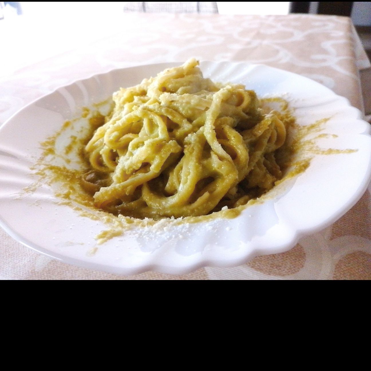 Spaghetti con macco di fave