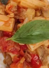 Ricetta Pasta con polpa di melanzana e pomodorino ciliegino