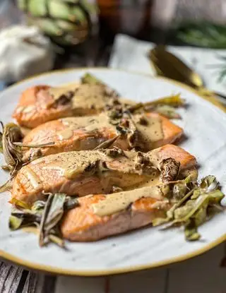 Ricetta Filetti di Salmone cremosi alla Paprika e Carciofi di bozza.di.colore