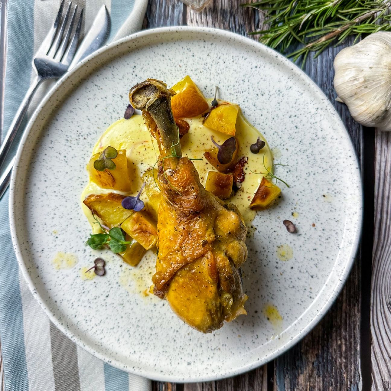 Giambonetti di Pollo con salsa di fontina e zafferano