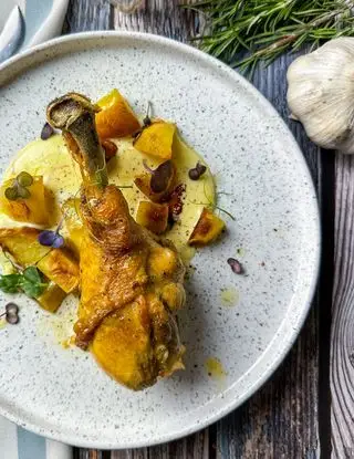 Ricetta Giambonetti di Pollo con salsa di fontina e zafferano di bozza.di.colore