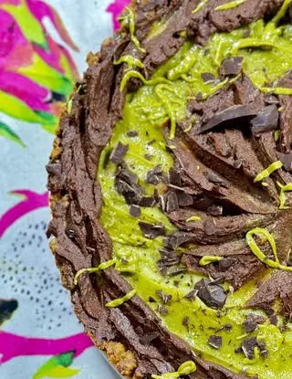 Ricetta Torta cookies con ganache al pistacchio e cioccolato fondente di ilcu_ciniere