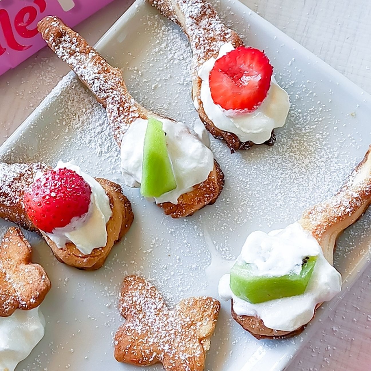Cucchiaini di frolla panna e fragole!