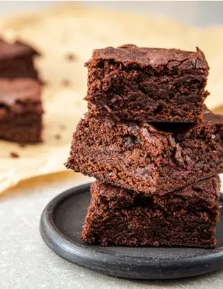 Ricetta BROWNIES AL CIOCCOLATO di giuliasarasini