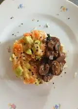 Ricetta Riso con salmone, avocado e funghi.