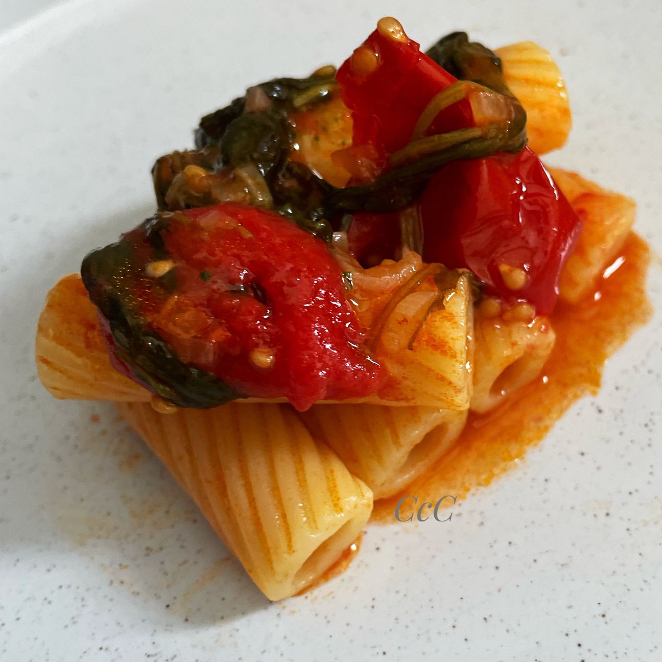 Tortiglioni risottati pomodorini e rucola