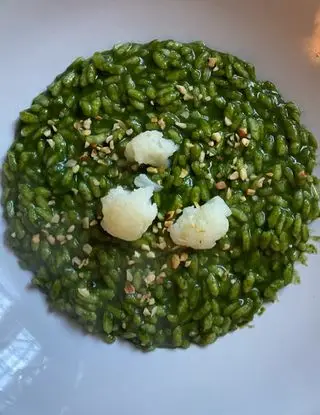Ricetta Risotto con crema di spinaci cavolfiori e granella di nocciole di cucina_con_cristina