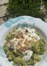 Ricetta Fusilli con zucchine, crema di robiola e taralli