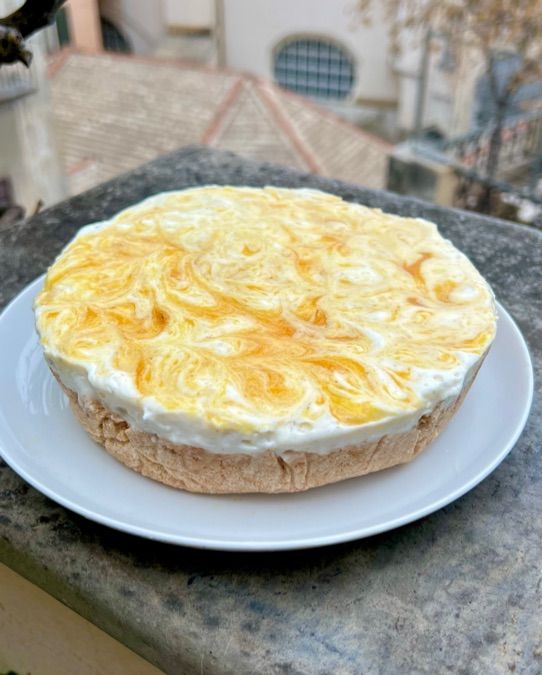 Torta allo yogurt e marmellata