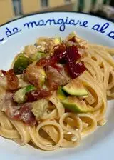 Ricetta Fettucce con crema di feta, fichi e speck