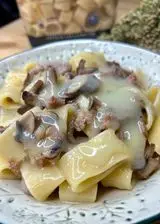 Ricetta Calamarata, crema di patate, funghi e salsiccia