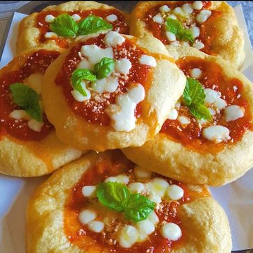 PIZZETTE O PIZZELLE FRITTE | Al.ta Cucina