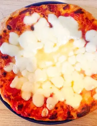 Ricetta Pizza napoletana (con lievitazione a 6 ore) di valentina63