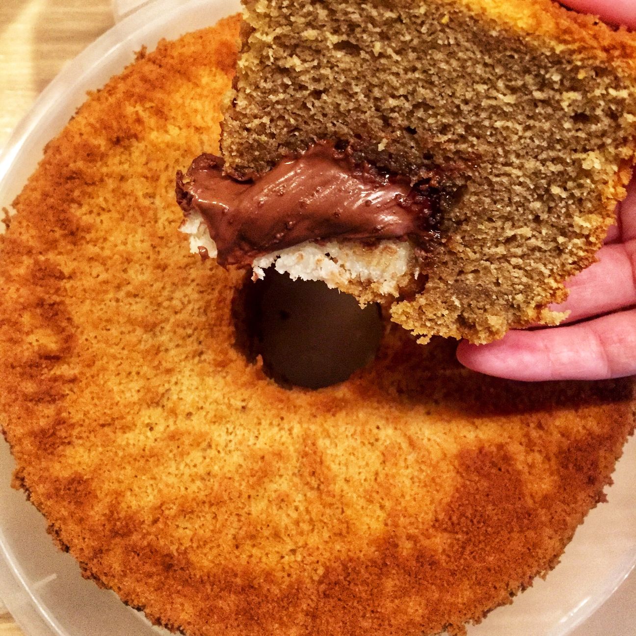Ciambella al cappuccino ☕️ con crema al cocco 🥥 e Nutella