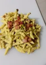 Ricetta Strozzapreti con crema di pistacchio e pancetta