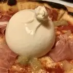 Ricetta Pizza con cornicione ripieno di ricotta