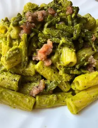 Ricetta Pasta con crema di asparagi e salsiccia di oromarzapane