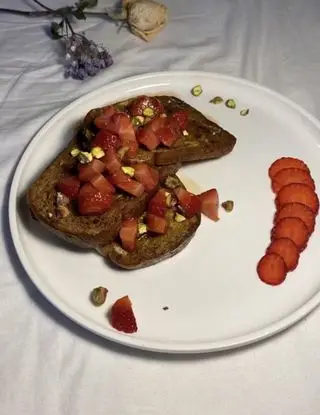 Ricetta French toasts fragole e pistacchi di camifoodies