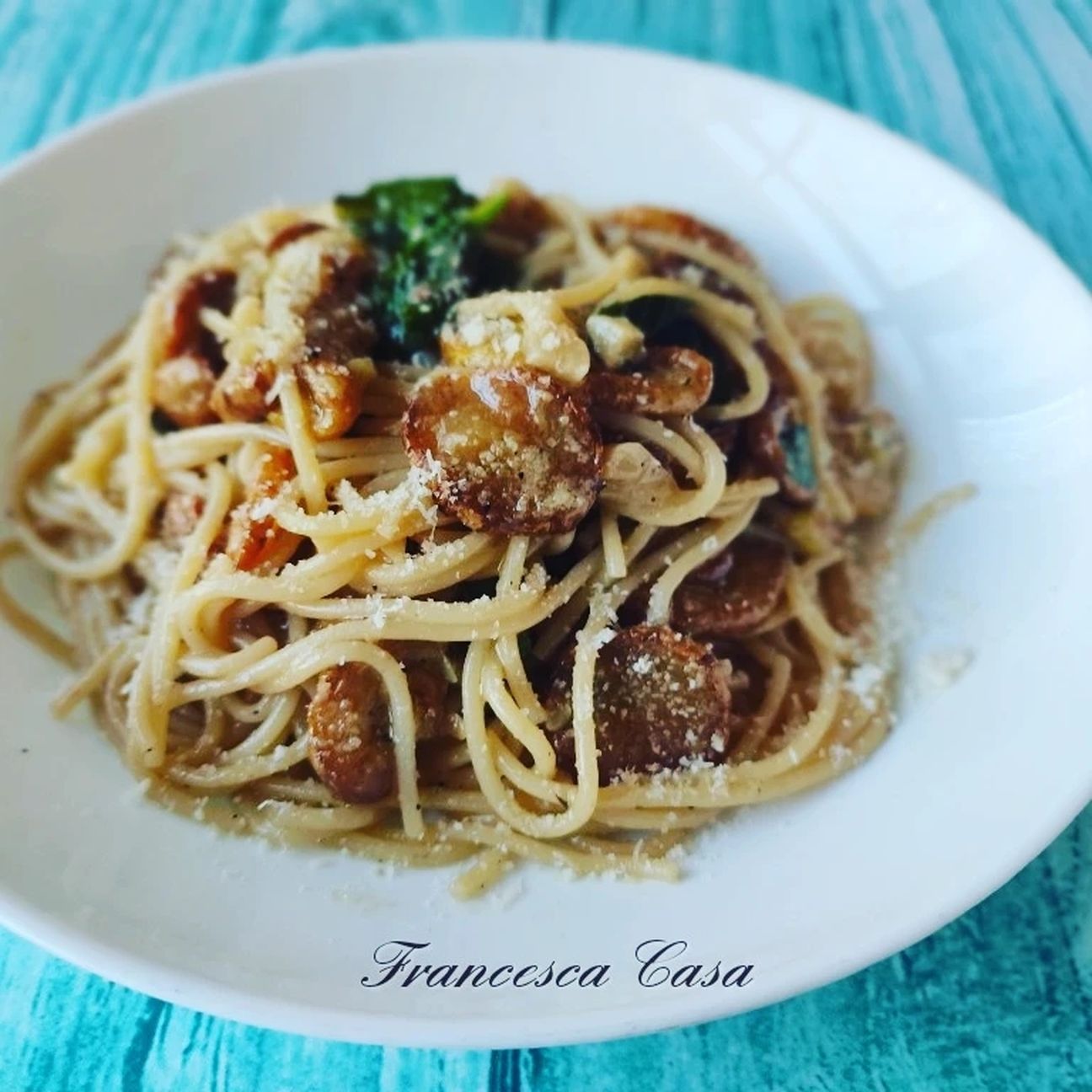 Spaghetti con le zucchine fritte