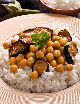 Ricetta Riso basmati con ceci e melanzane di elena.bondenari