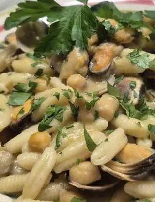 Ricetta Pasta vongole e ceci, in questa ricetta malloreddus di max_spadafora