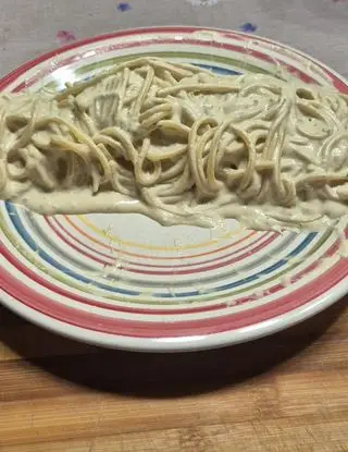 Ricetta Spaghetti al Tonno Cremosi con Olive Taggiasche, Prezzemolo, Acciughe e Zafferano di max_spadafora