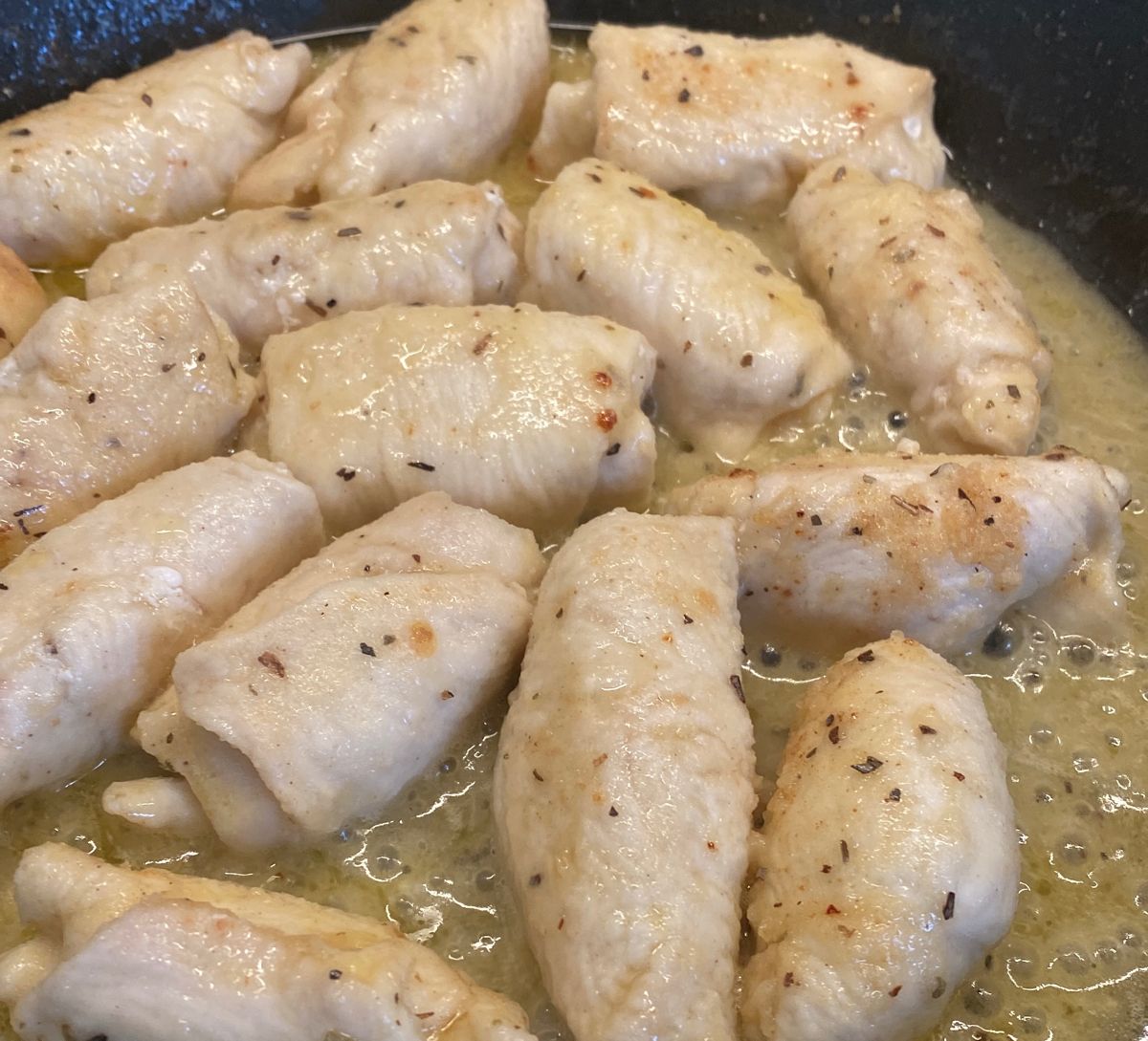 Bocconcini di pollo burro e salvia