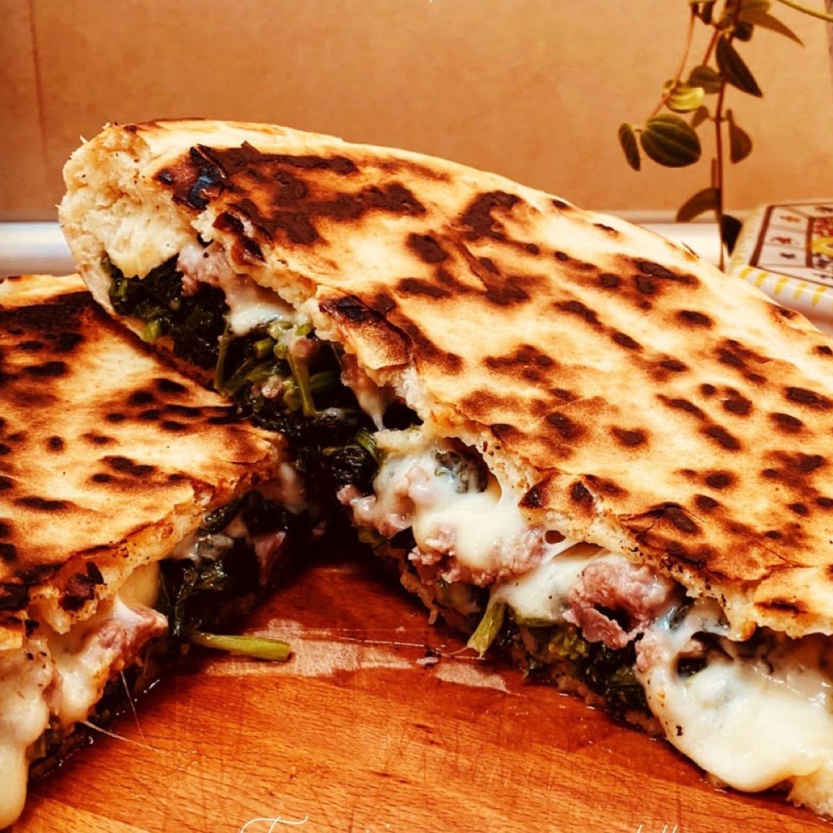 Pizza chien ( focaccia ripiena)