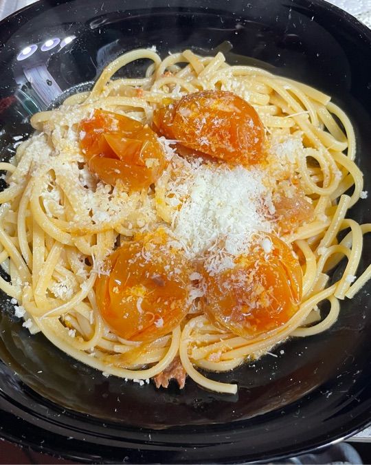 Linguine con pomodorini gialli