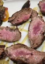 Ricetta Pluma iberica con salsa senapata e verdure spadellate